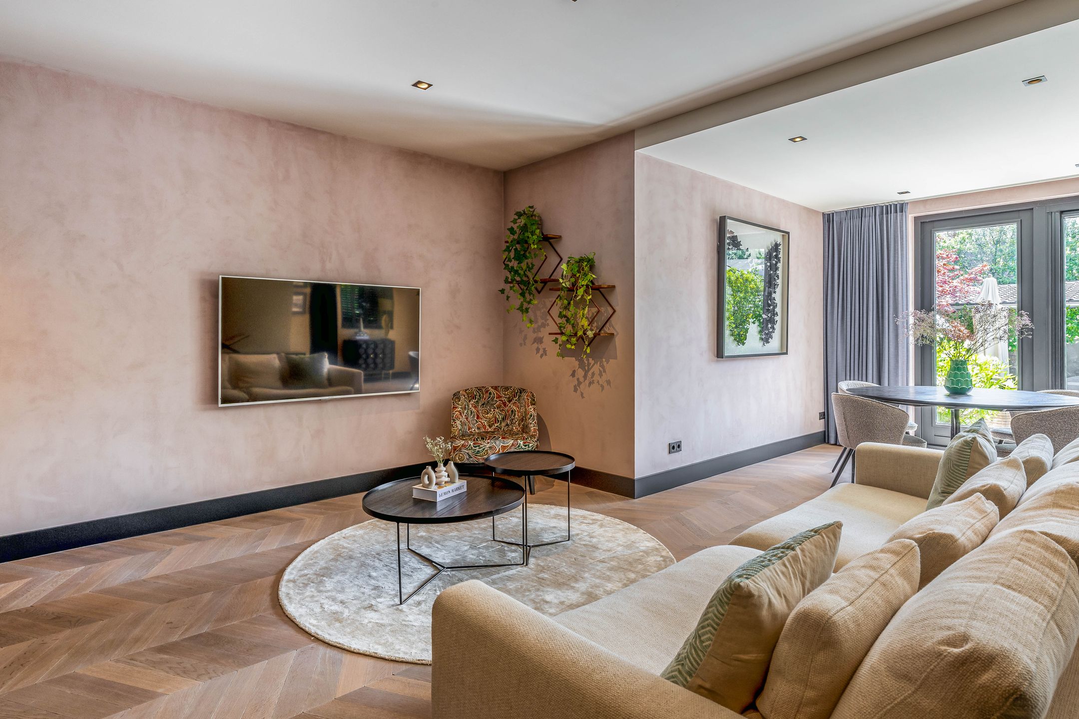 Foto 15 van Parallelweg-Zuid 15