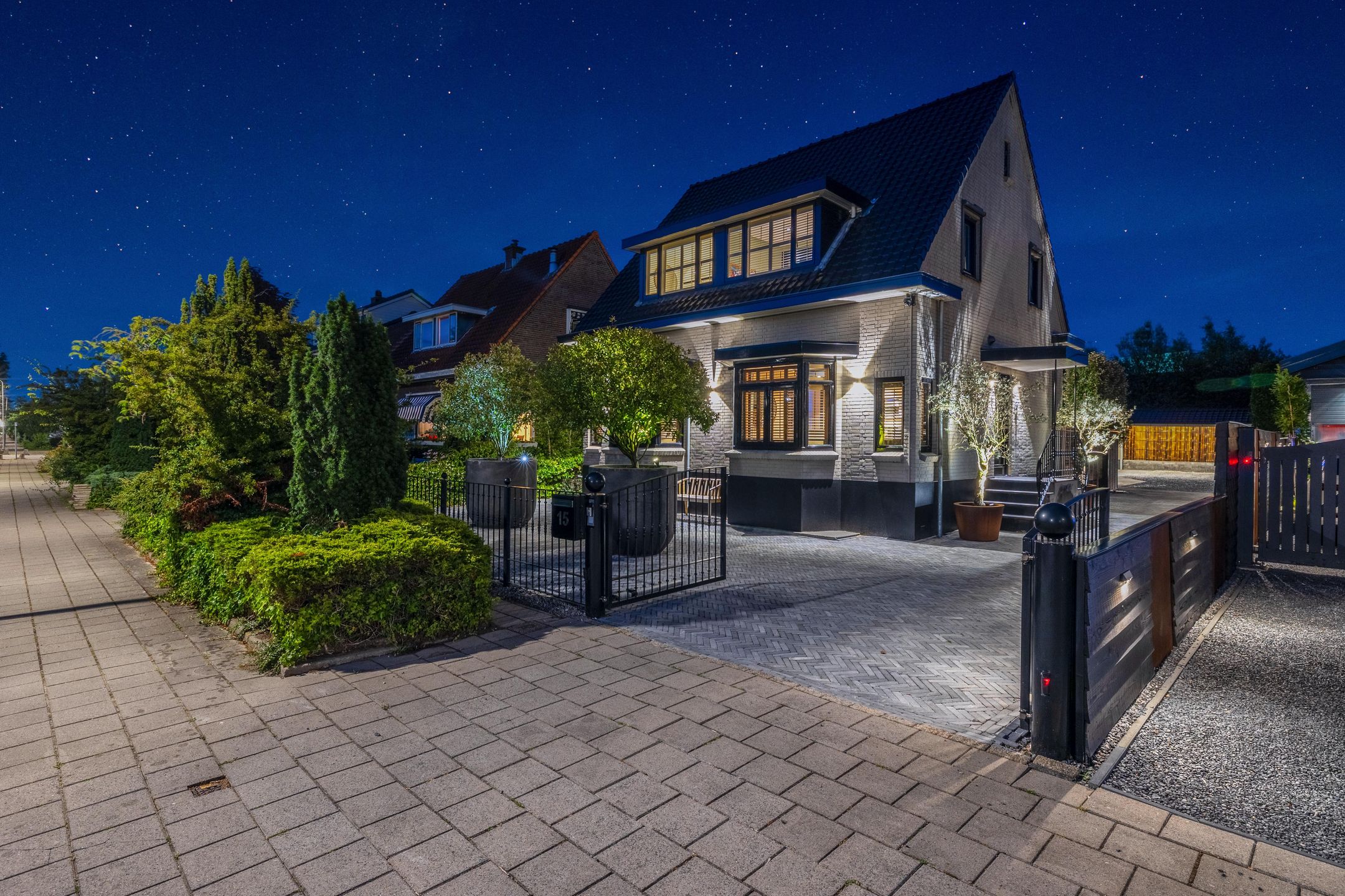 Foto 60 van Parallelweg-Zuid 15