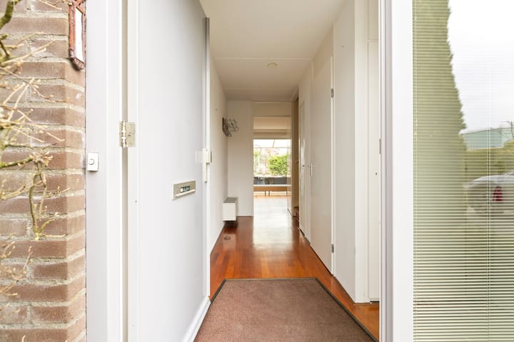 Photo 8 of De Bazelstraat 12