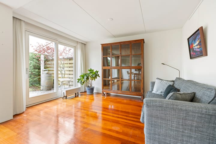 Photo 9 of De Bazelstraat 12