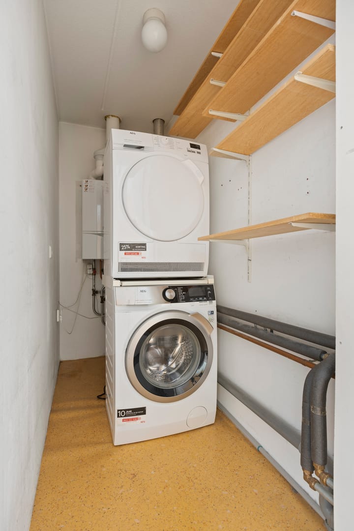 Photo 33 of De Bazelstraat 12