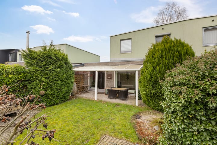 Photo 36 of De Bazelstraat 12