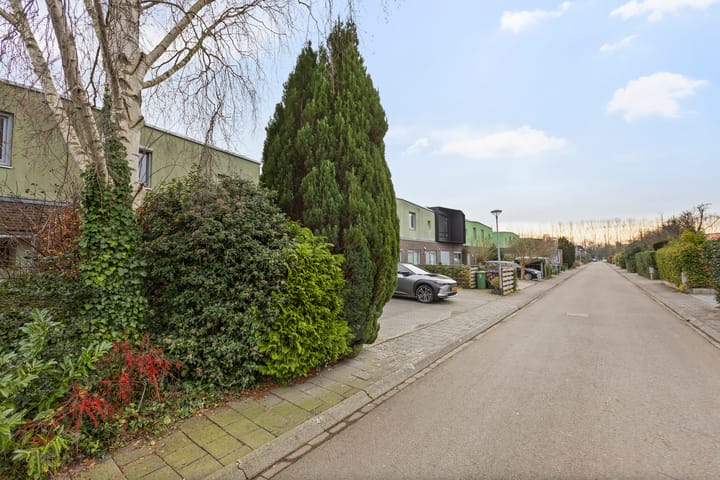 Photo 40 of De Bazelstraat 12