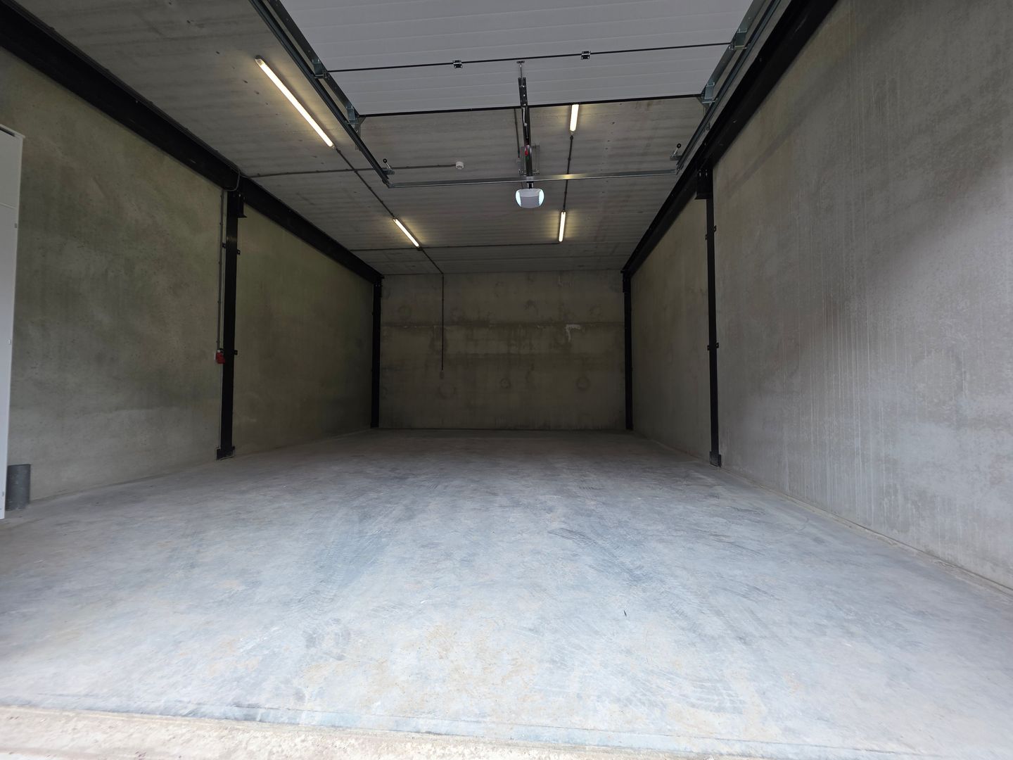 View photo 2 of Schoffel 69-A16