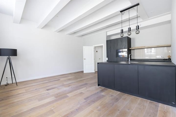 Photo 4 of Singel 264-D