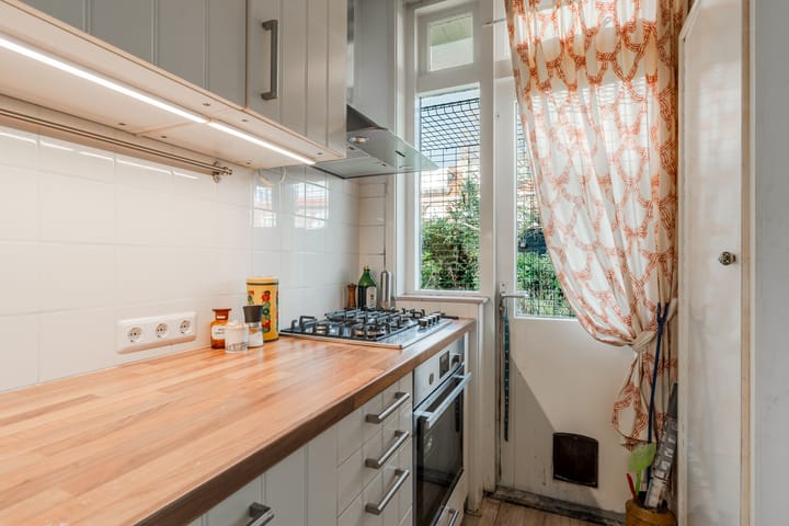 Photo 14 of Constantijn Huygensstraat 34-ZW