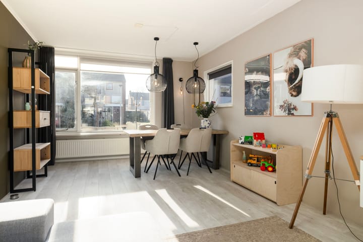 Photo 15 of Mezenstraat 13