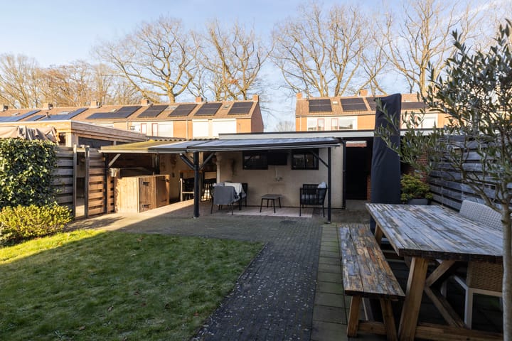 Photo 20 of Mezenstraat 13