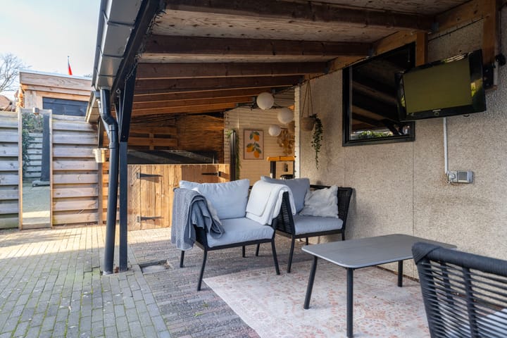 Photo 21 of Mezenstraat 13