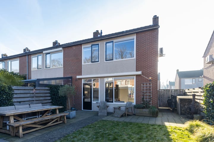 Photo 23 of Mezenstraat 13