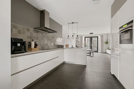 Batua 39 secondary image