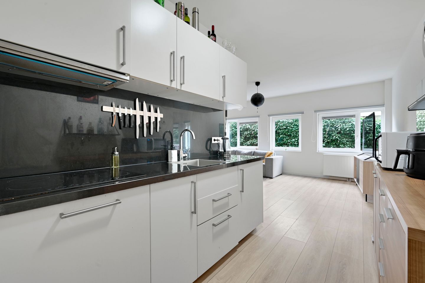 Foto 10 van Uiverlaan 10-C