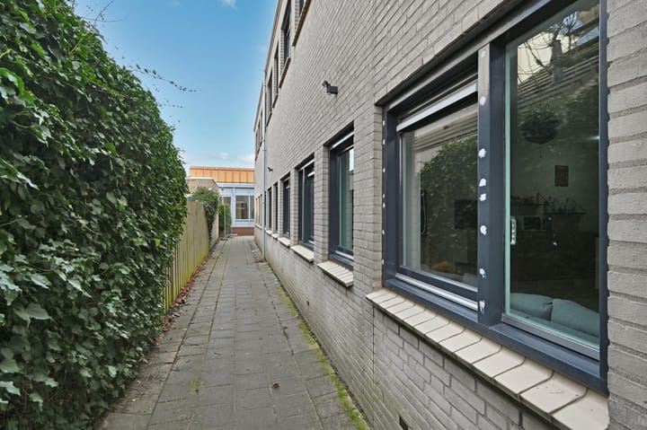 Foto 24 van Uiverlaan 10-C