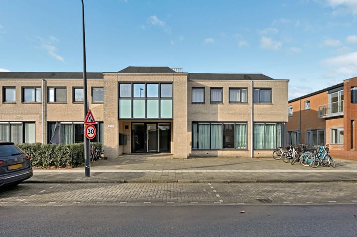 Uiverlaan 10-C main image