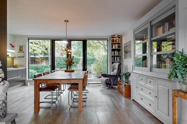 Foto 19 van Tooroplaan 1