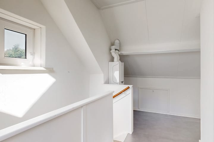 Foto 33 van Tooroplaan 1