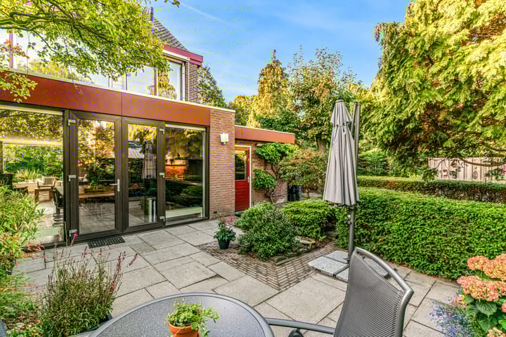 Foto 39 van Tooroplaan 1