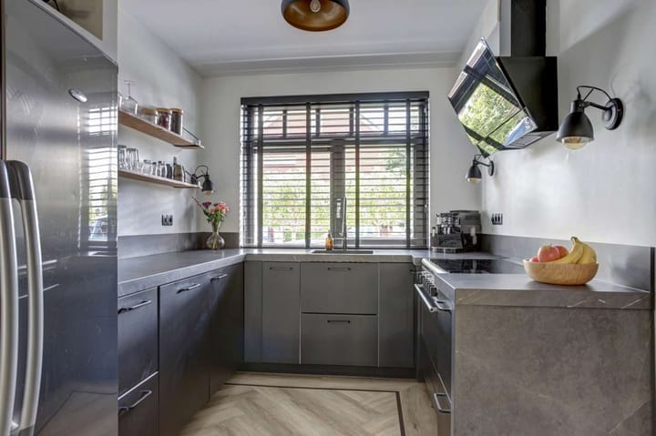 Photo 10 of Oeverzeggeweg 61