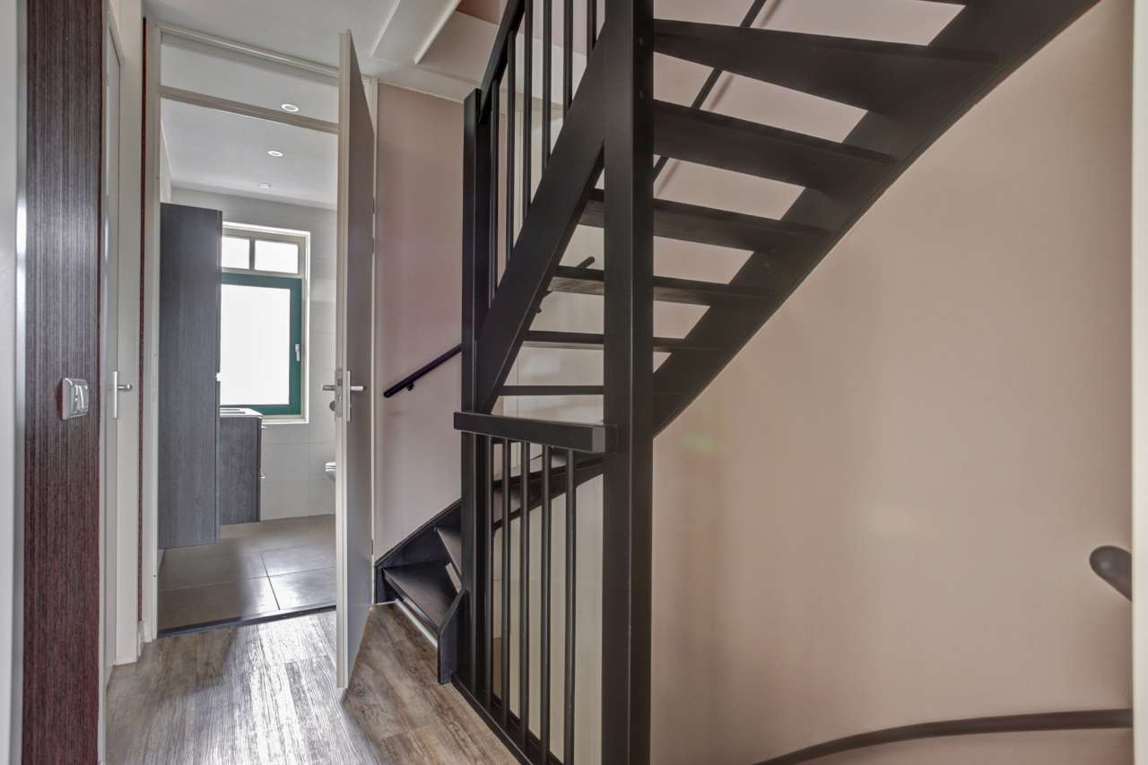 Foto 21 van Oeverzeggeweg 61