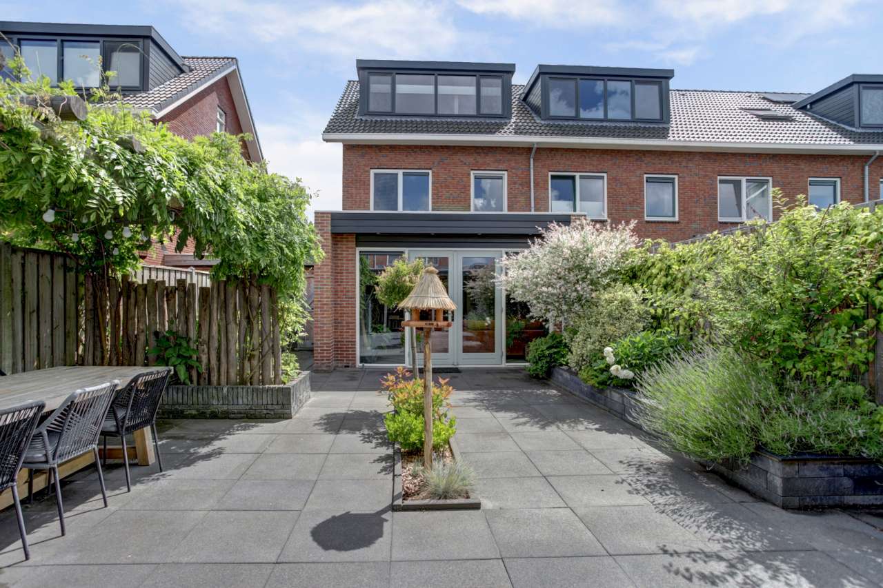 Foto 30 van Oeverzeggeweg 61