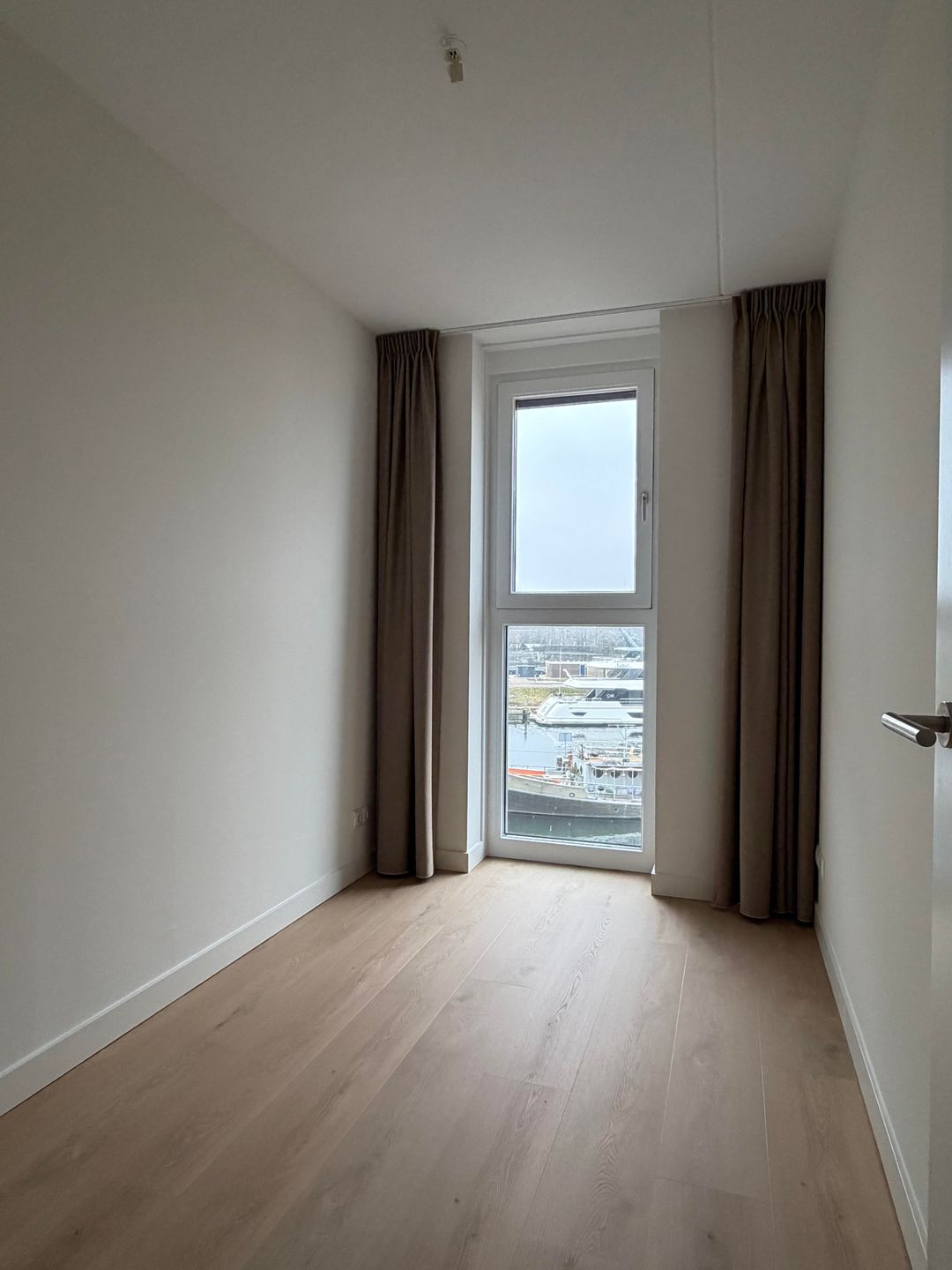 Foto 8 van Stationsplein 114