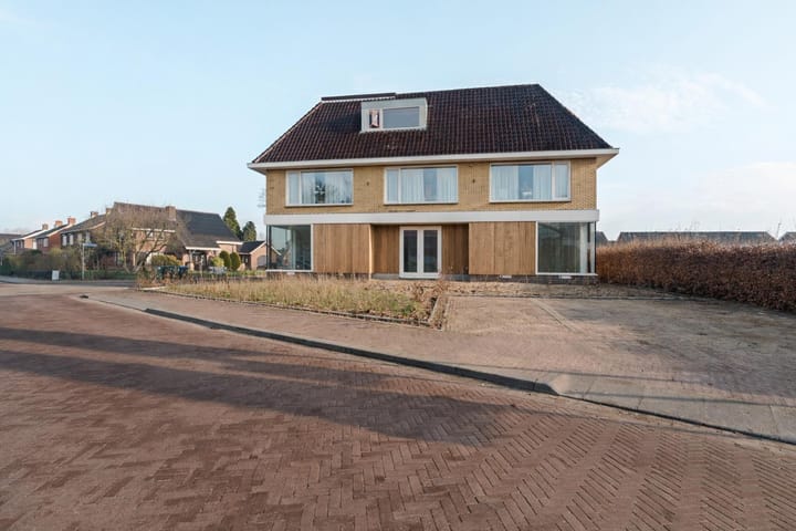 Foto 32 van Zuster Emmastraat 2-01