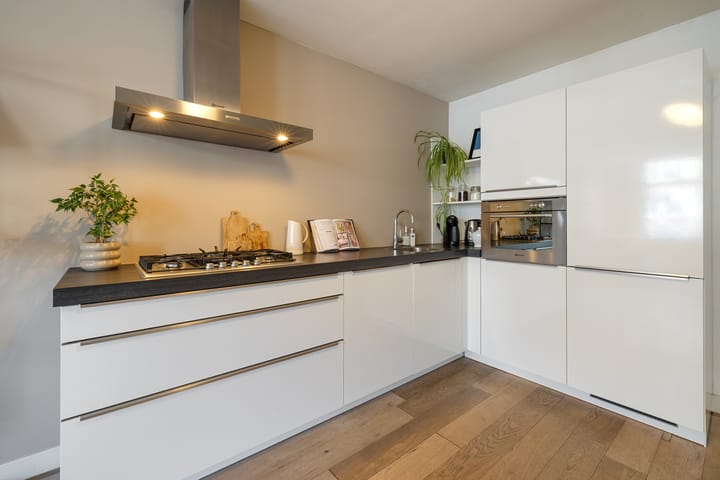 Foto 15 van Bilderdijkstraat 102-2