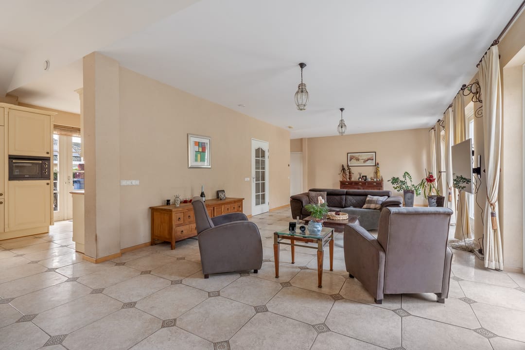 Foto 11 van Korenbeursstraat 4