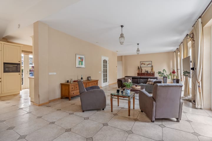 Foto 10 van Korenbeursstraat 4