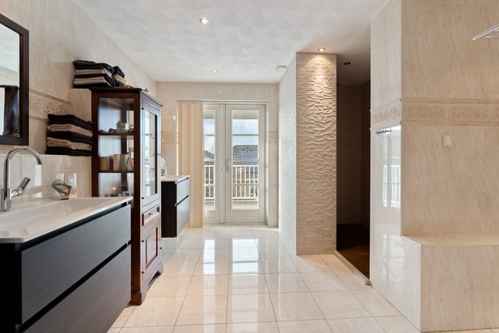 Foto 31 van Korenbeursstraat 4