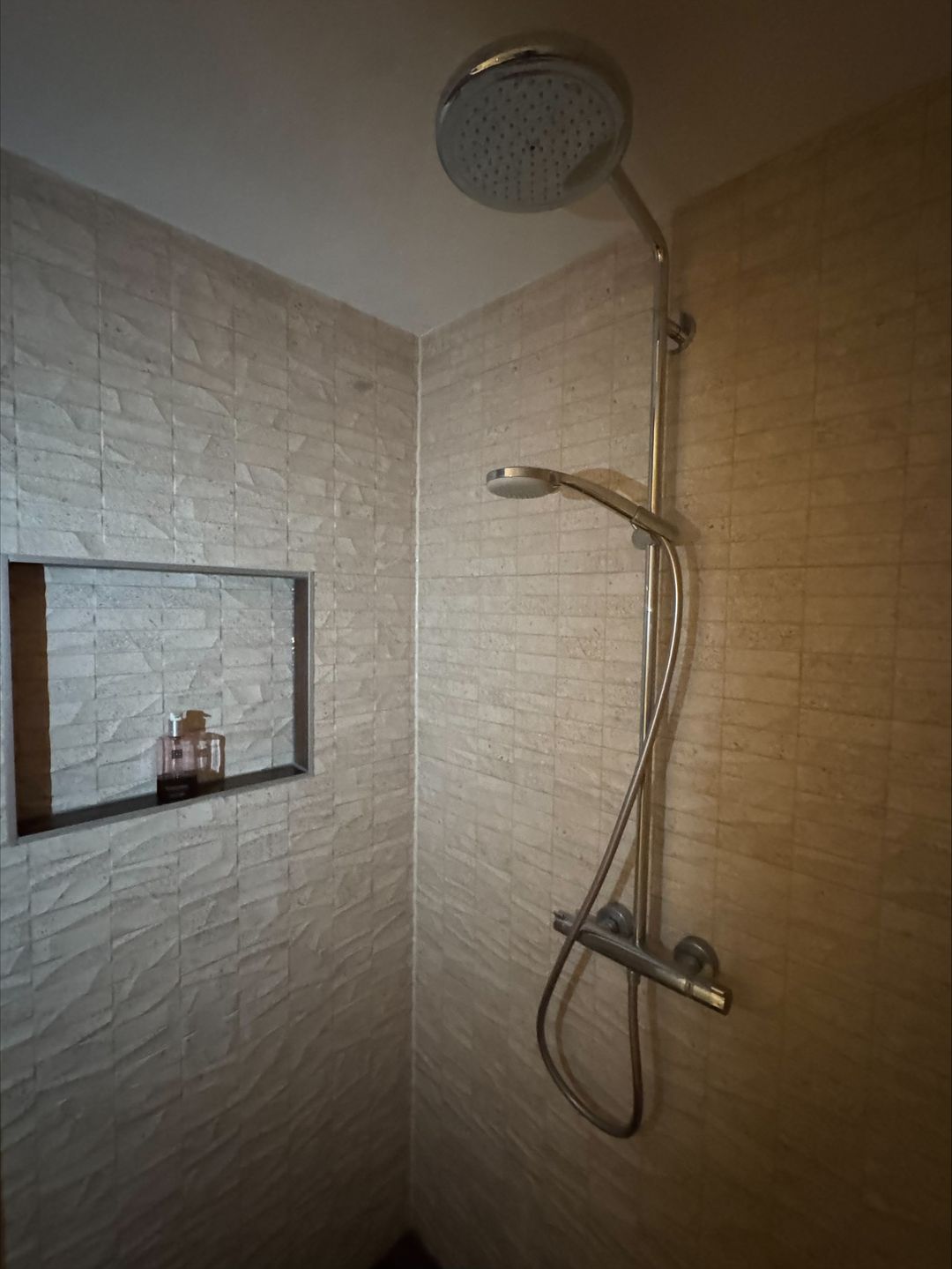 Foto 37 van Korenbeursstraat 4