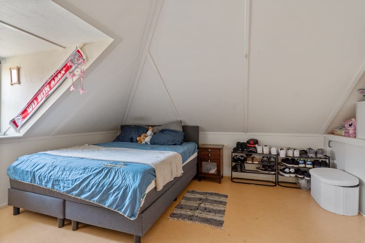 Foto 44 van Korenbeursstraat 4