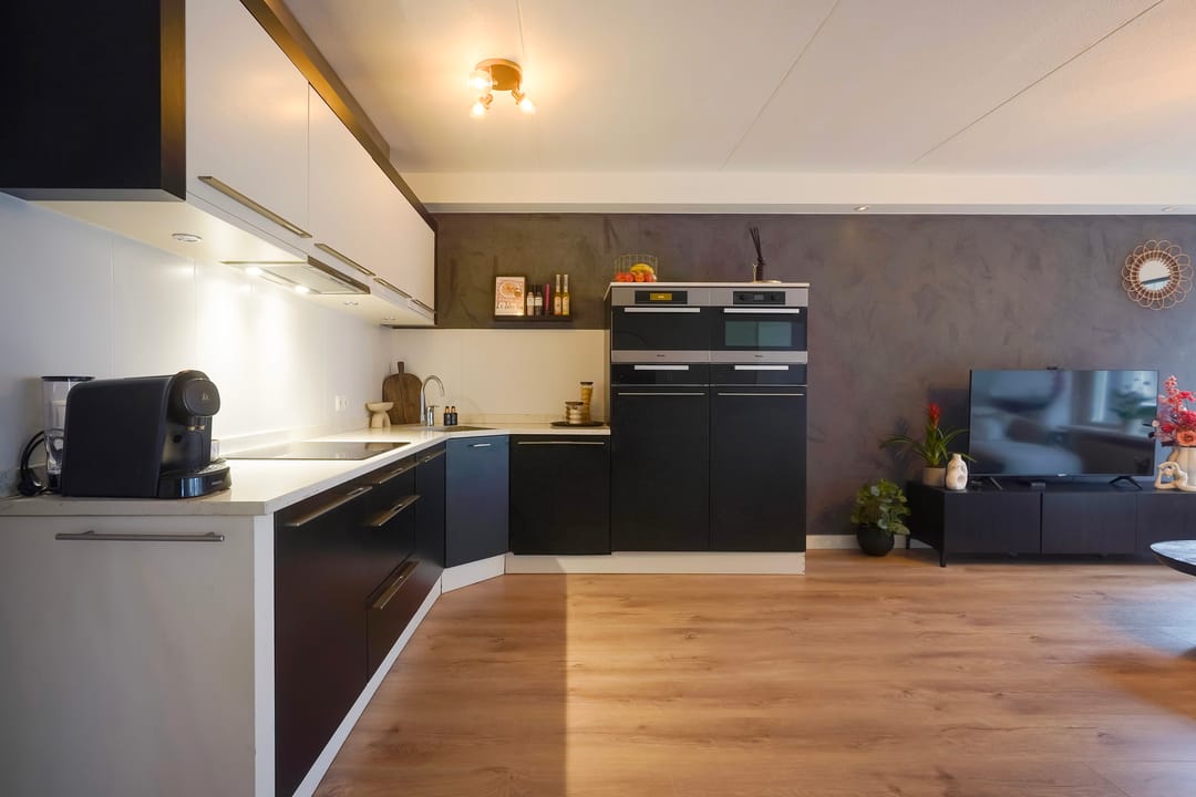 Foto 8 van Van Tijnplein 2