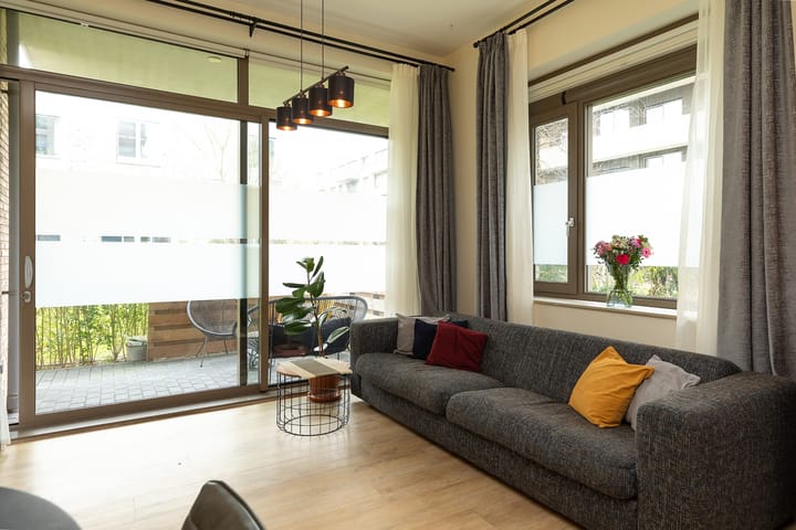 Photo 5 of Faas Wilkesstraat 6