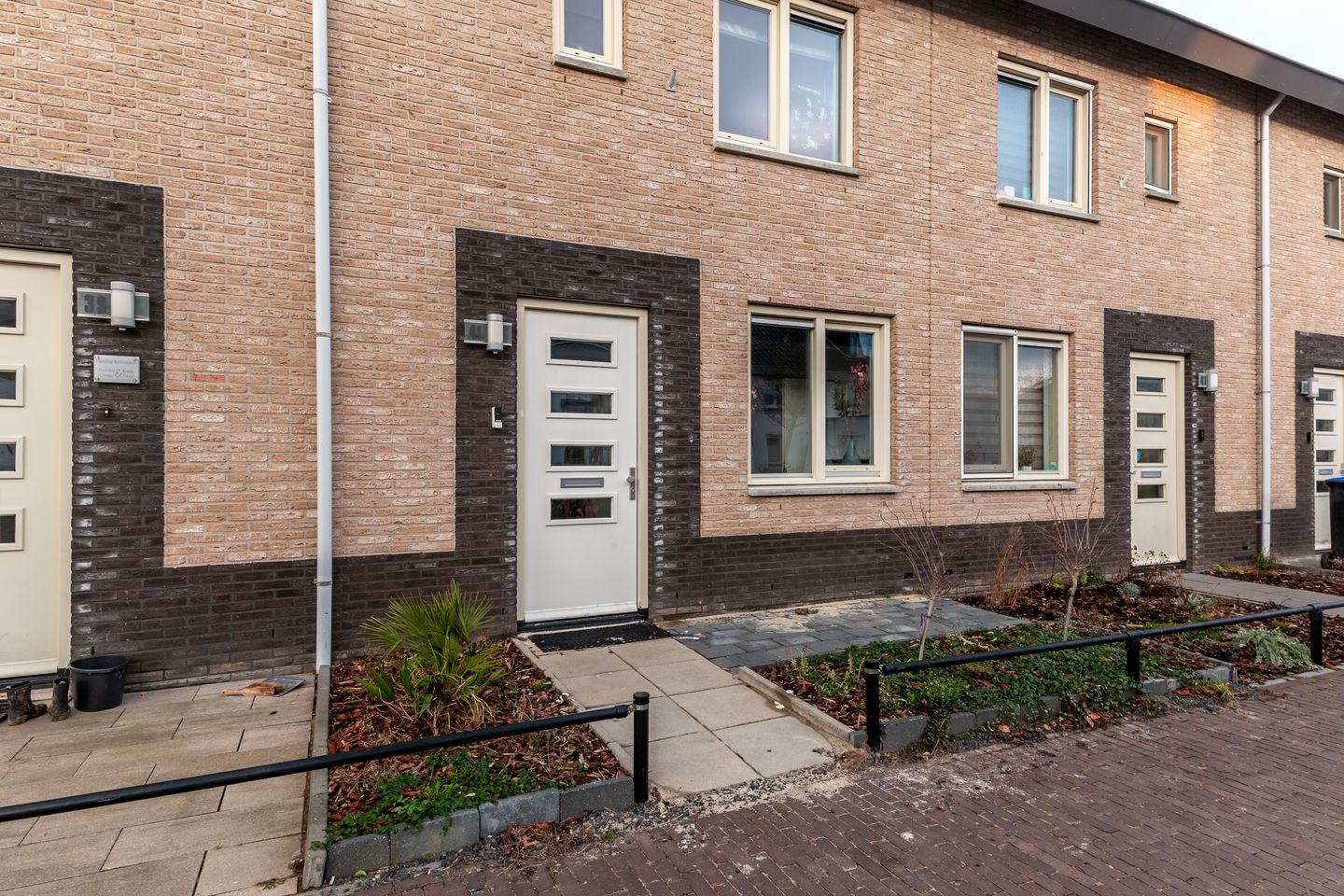 Foto 4 van Dotterbloemhof 41