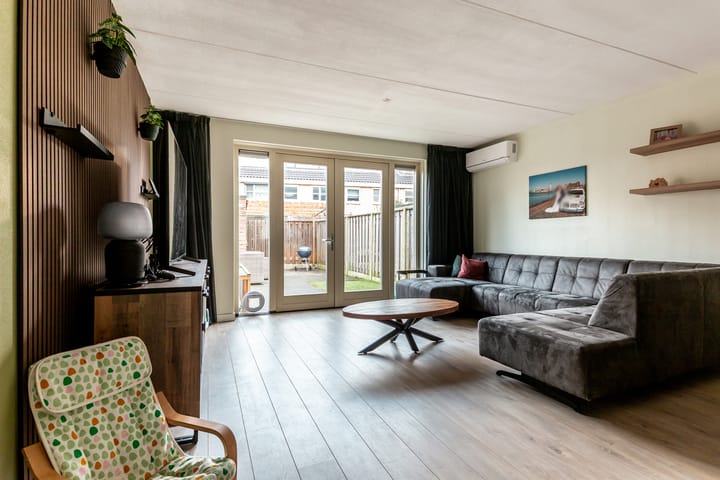 Foto 6 van Dotterbloemhof 41