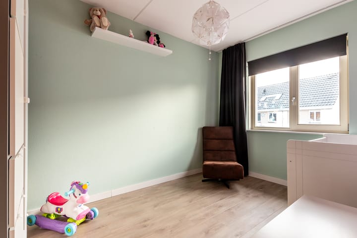 Foto 18 van Dotterbloemhof 41