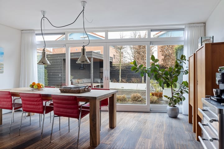 Photo 4 of Surinamesingel 21