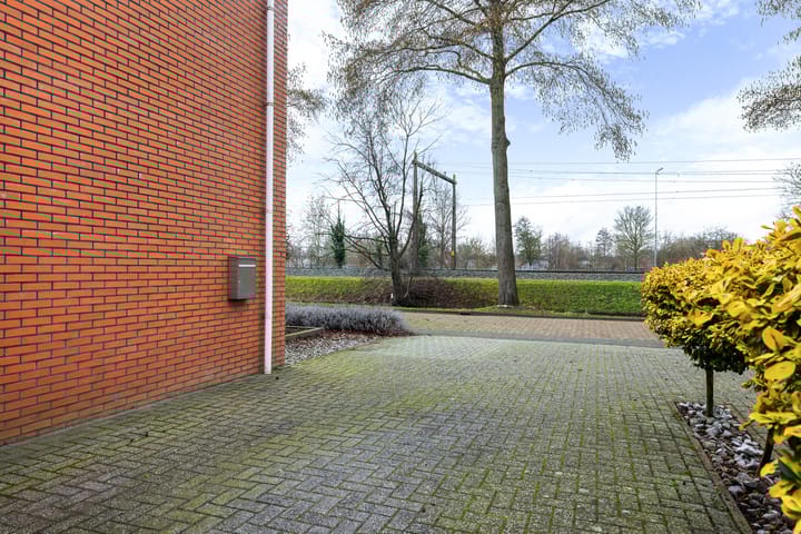 Foto 13 van Surinamesingel 21