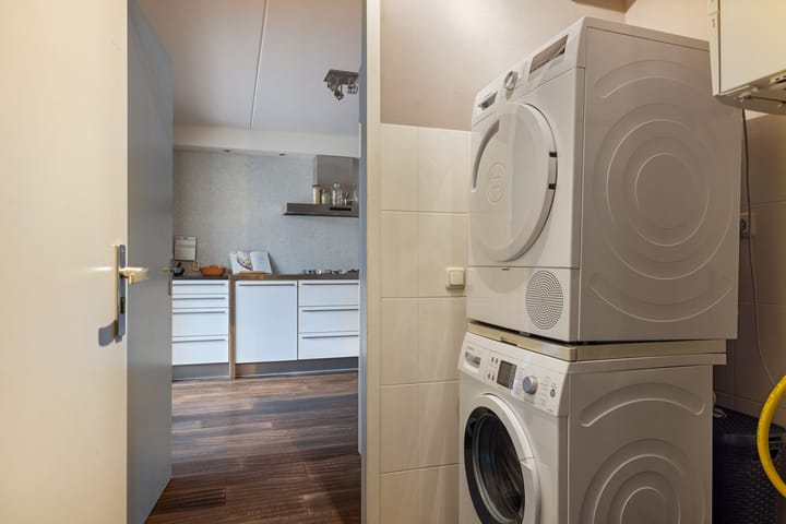 Foto 24 van Surinamesingel 21