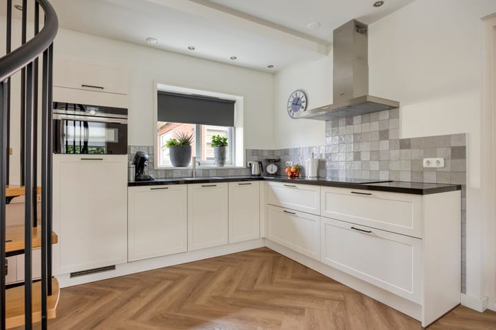 Photo 2 of Oosterstraat 4