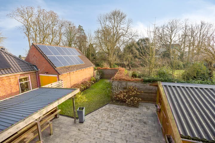 Photo 41 of Oosterstraat 4