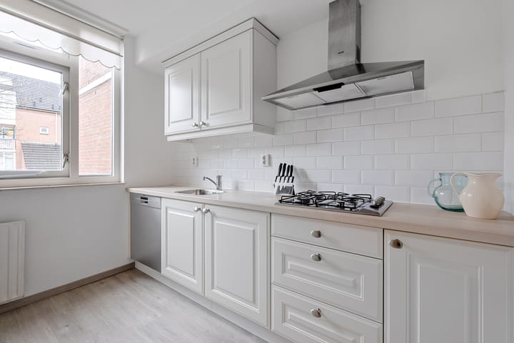 Foto 11 van Meester Marrestraat 43