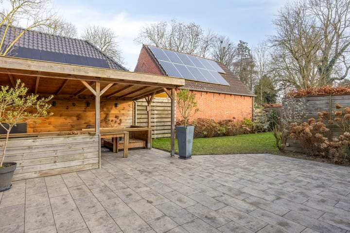 Photo 43 of Oosterstraat 4