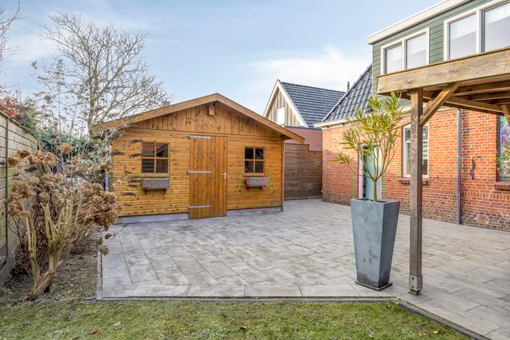 Photo 46 of Oosterstraat 4