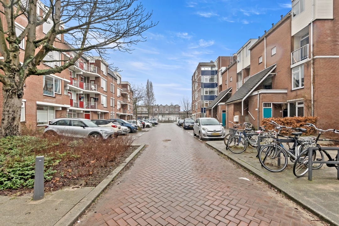 Foto 32 van Meester Marrestraat 43