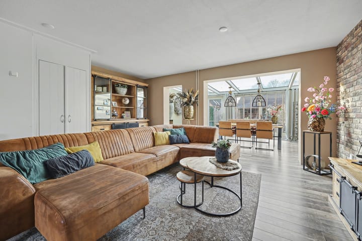 Foto 2 van Oosteres 9