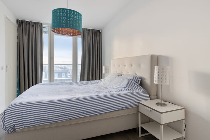 Photo 10 of Kruisplein 604