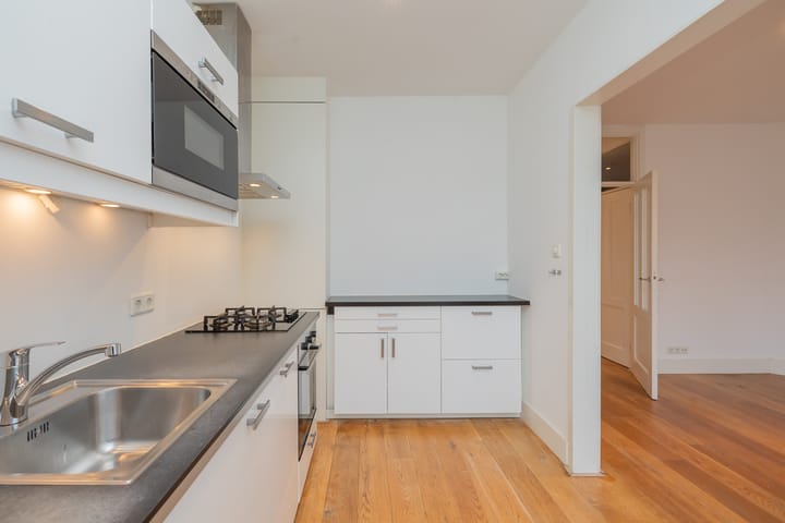 Foto 25 van Pieter van der Doesstraat 42-2