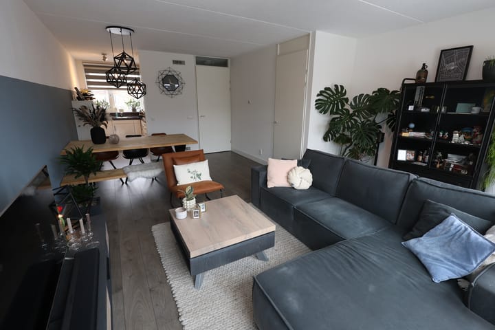 Foto 5 van Esrand 64